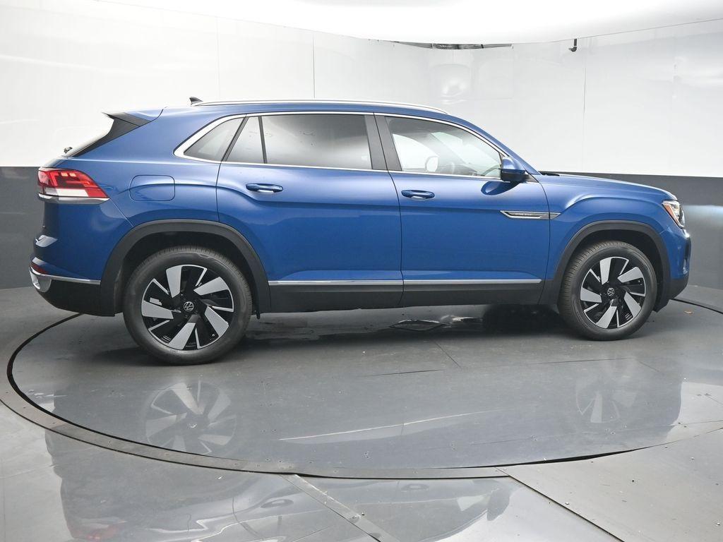 new 2026 Volkswagen Atlas Cross Sport car, priced at $50,978
