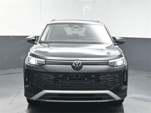 new 2025 Volkswagen Tiguan car, priced at $31,216