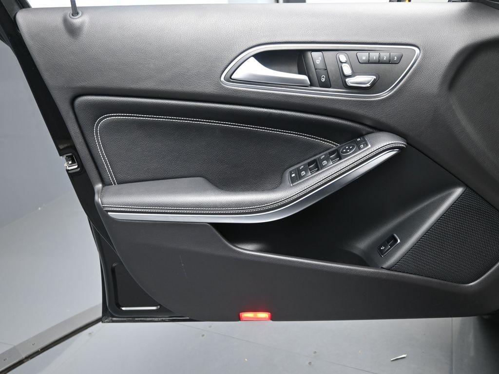 used 2020 Mercedes-Benz GLA 250 car, priced at $20,997