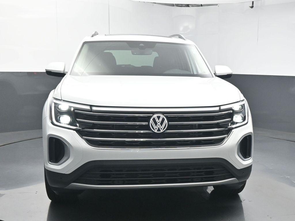 new 2026 Volkswagen Atlas car, priced at $48,677