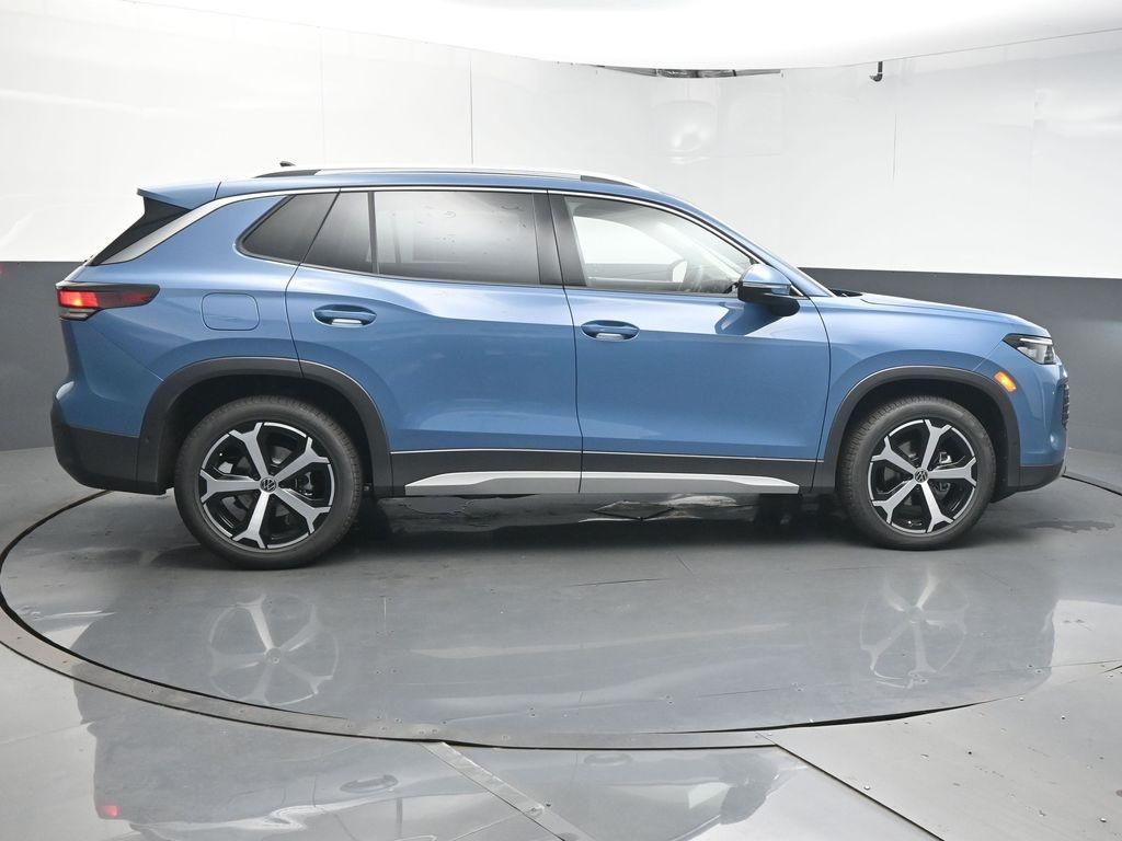 new 2025 Volkswagen Tiguan car, priced at $34,986