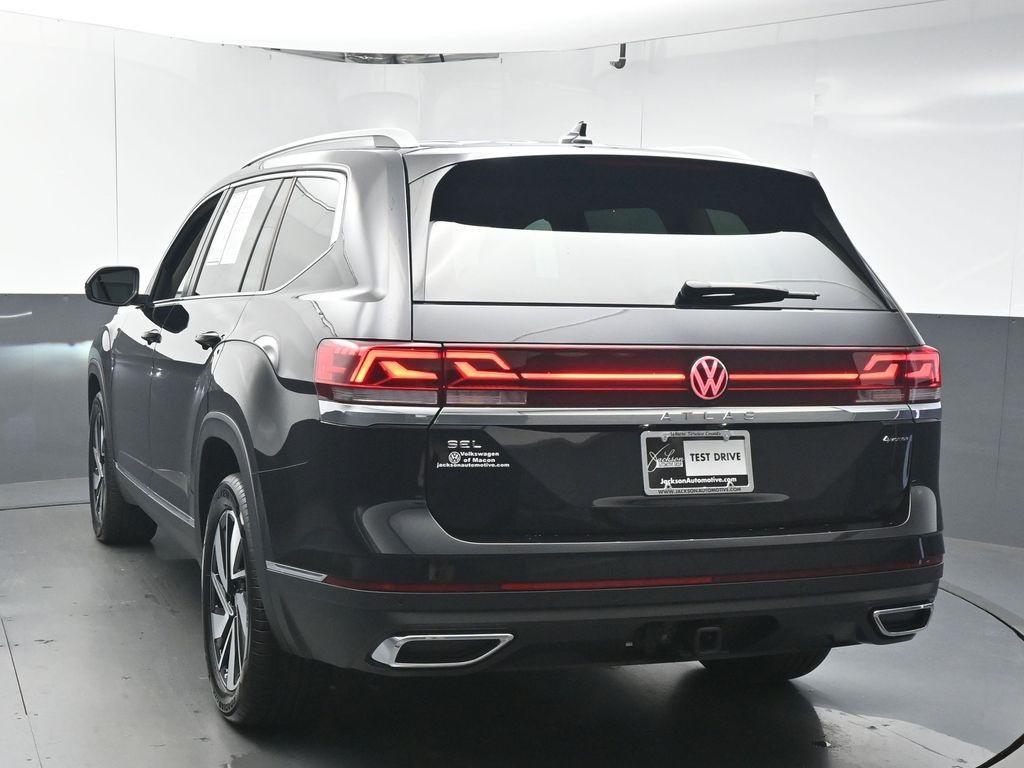 new 2025 Volkswagen Atlas car, priced at $44,306