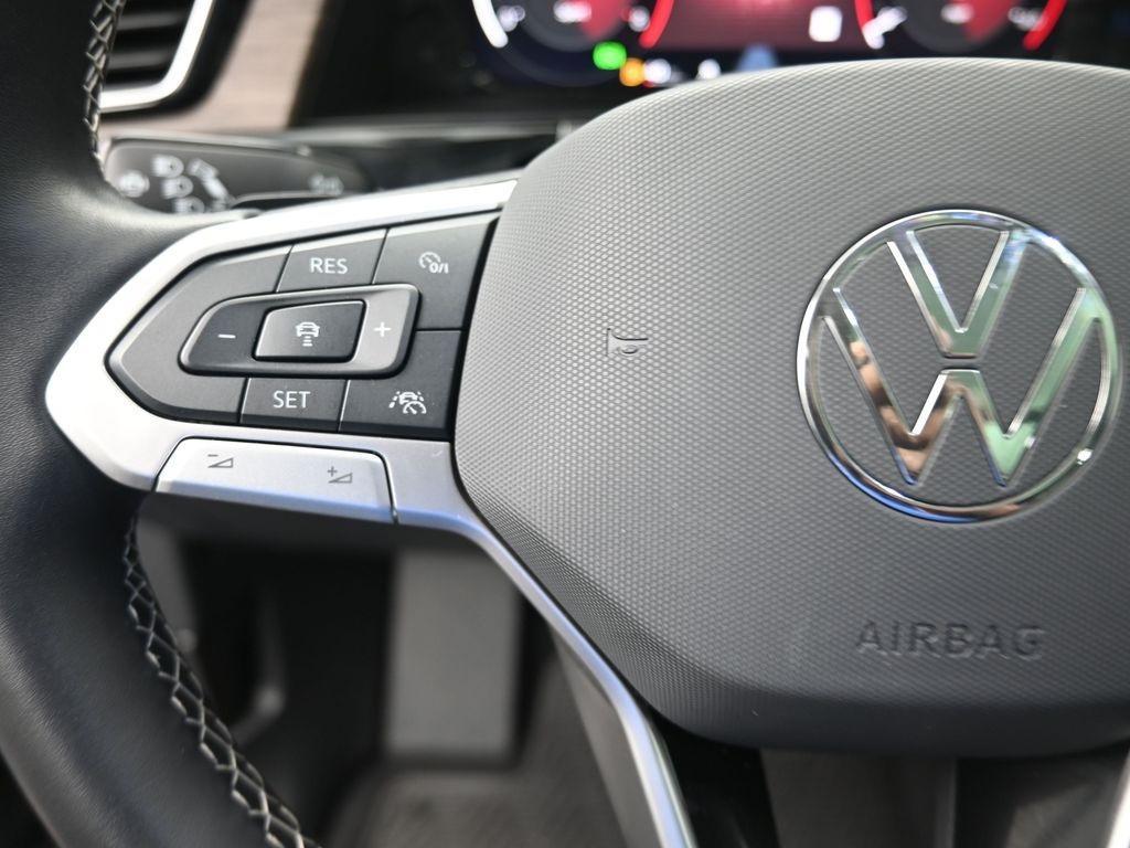 new 2025 Volkswagen Atlas car, priced at $44,306