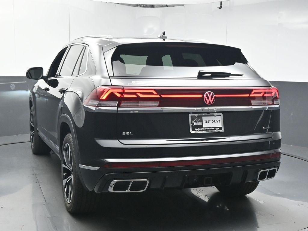 new 2026 Volkswagen Atlas Cross Sport car
