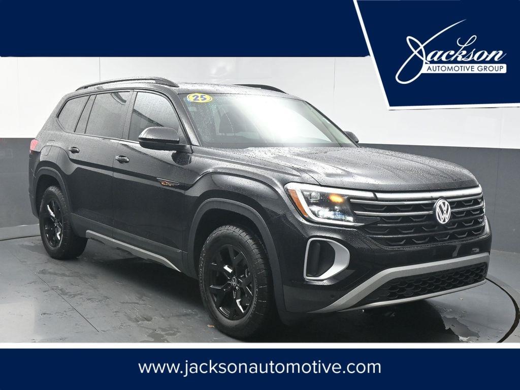 used 2025 Volkswagen Atlas car, priced at $45,126