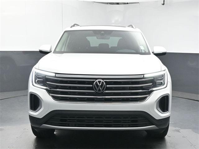 new 2025 Volkswagen Atlas car, priced at $43,881