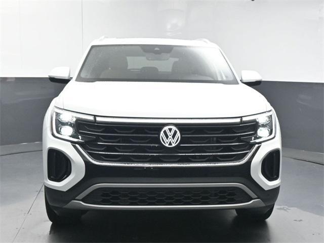 new 2025 Volkswagen Atlas Cross Sport car, priced at $43,946