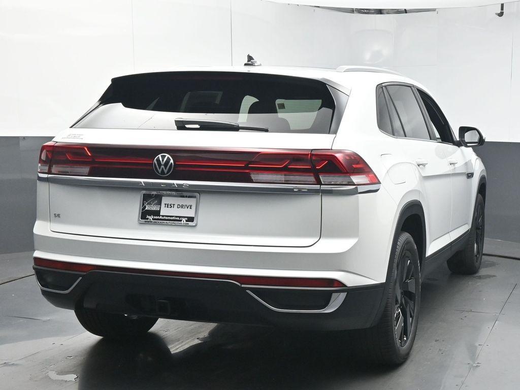 new 2026 Volkswagen Atlas Cross Sport car, priced at $46,741