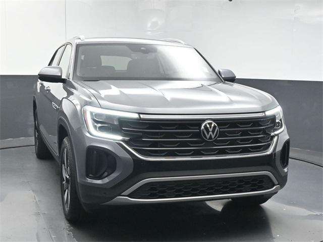 new 2025 Volkswagen Atlas Cross Sport car, priced at $43,806