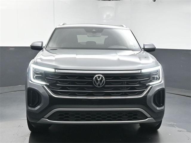 new 2025 Volkswagen Atlas Cross Sport car, priced at $43,806