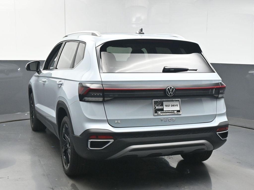 new 2025 Volkswagen Taos car, priced at $31,321