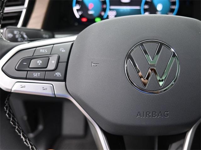 new 2025 Volkswagen Atlas car, priced at $43,881
