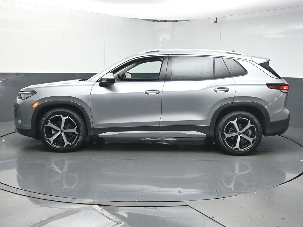 new 2025 Volkswagen Tiguan car, priced at $34,236