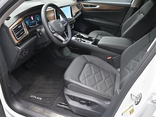 new 2025 Volkswagen Atlas car, priced at $43,486