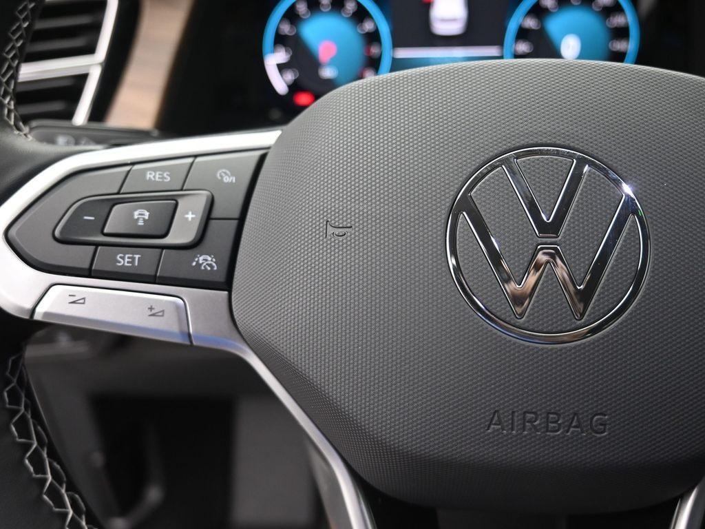 new 2025 Volkswagen Atlas car, priced at $40,986