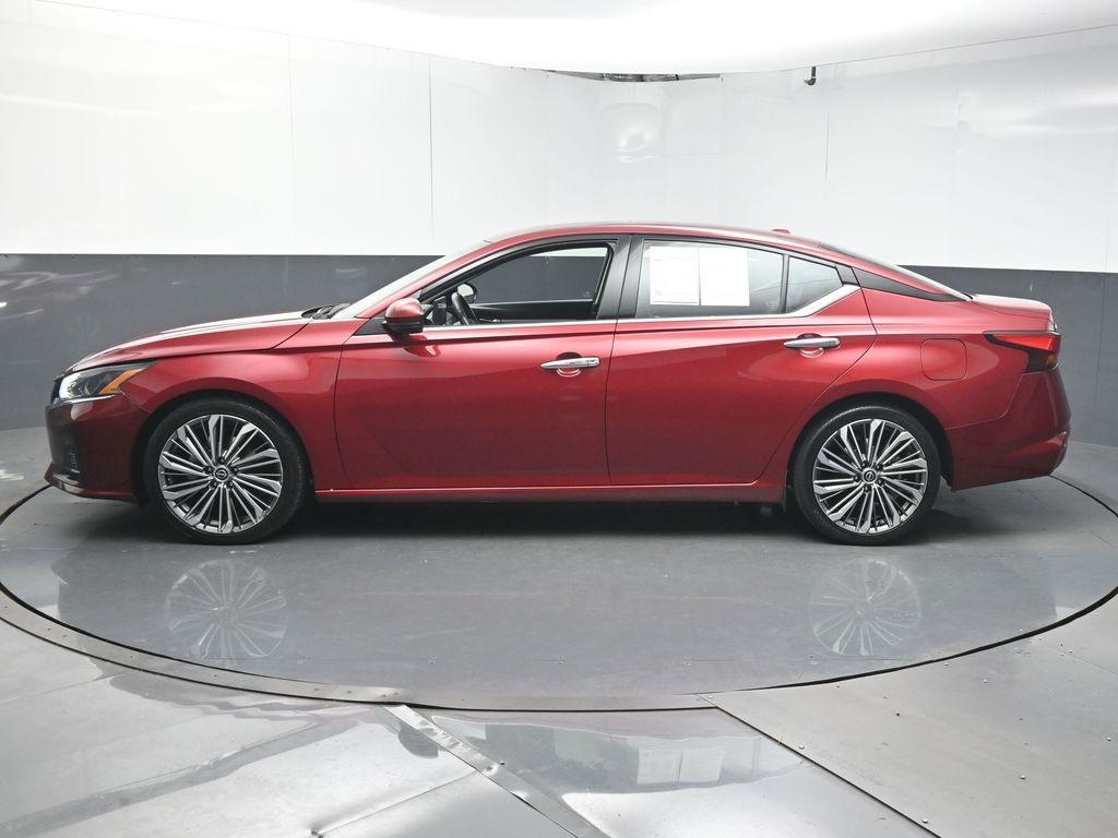 used 2023 Nissan Altima car, priced at $20,206