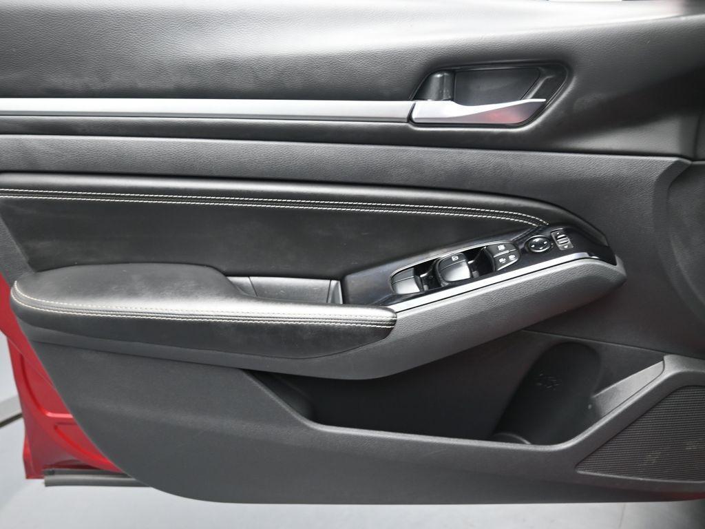 used 2023 Nissan Altima car, priced at $20,206