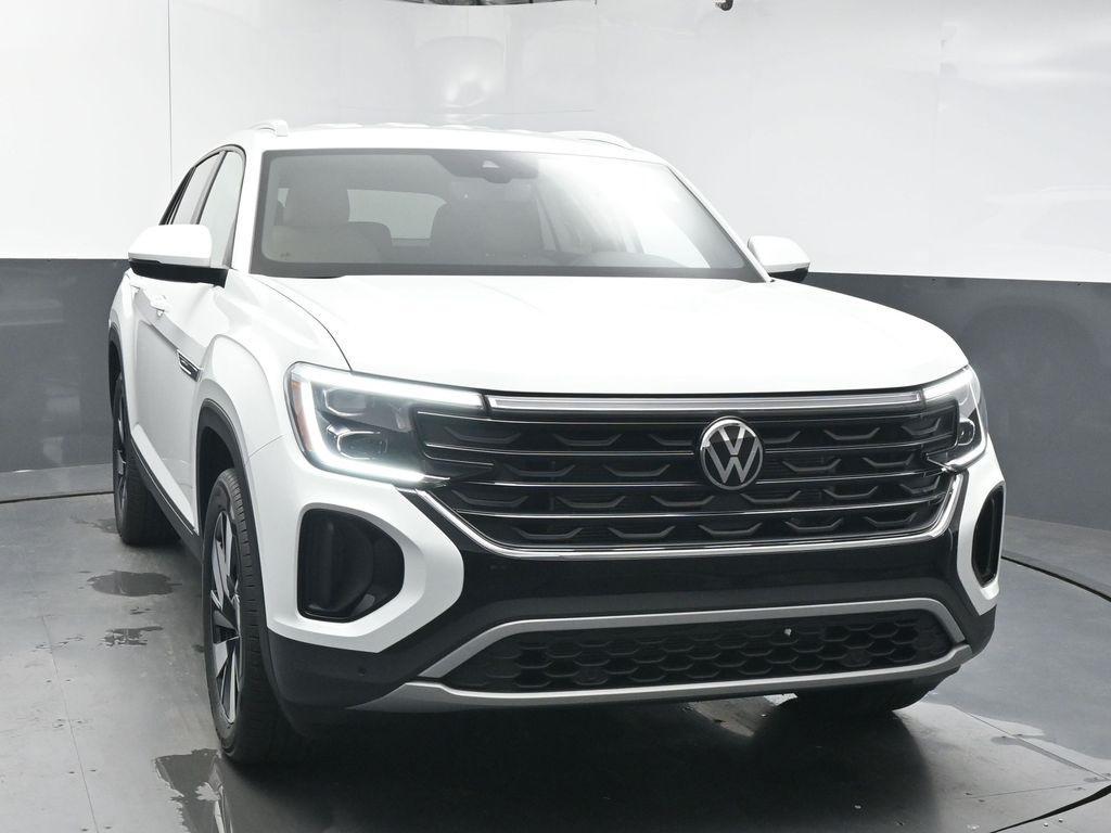 new 2025 Volkswagen Atlas Cross Sport car, priced at $42,071