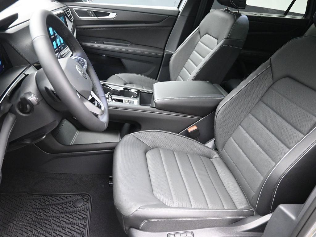 new 2025 Volkswagen Atlas Cross Sport car, priced at $48,586