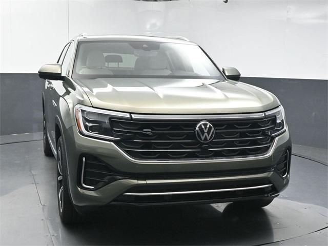 new 2025 Volkswagen Atlas Cross Sport car, priced at $53,391