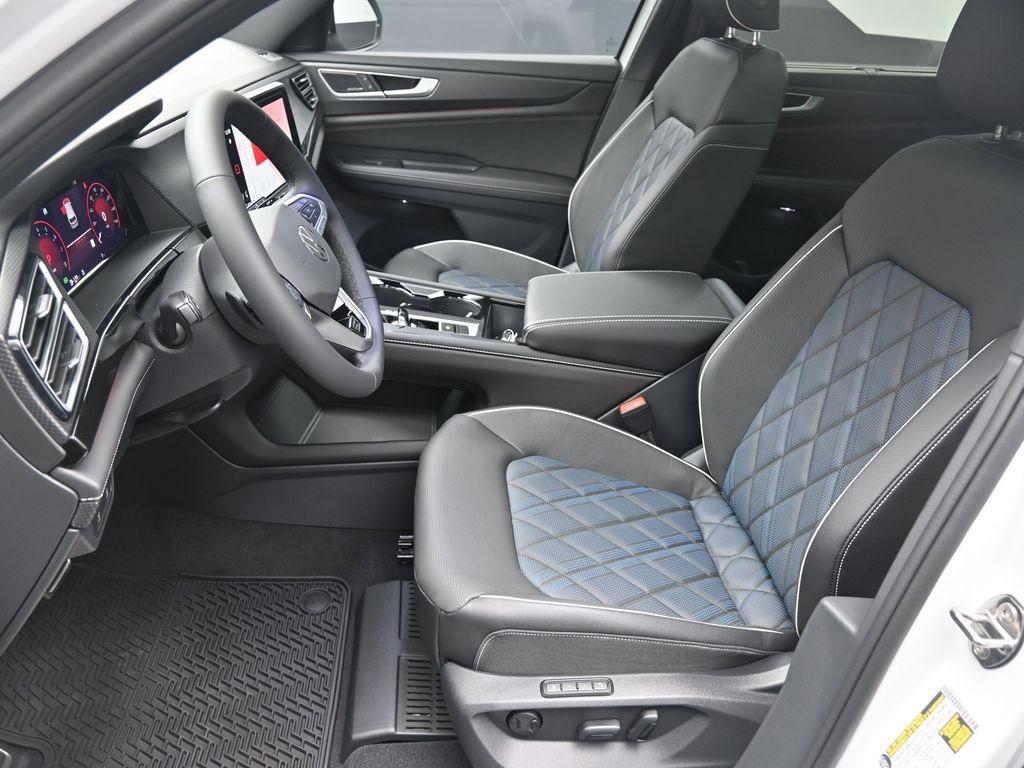 new 2025 Volkswagen Atlas Cross Sport car, priced at $52,096