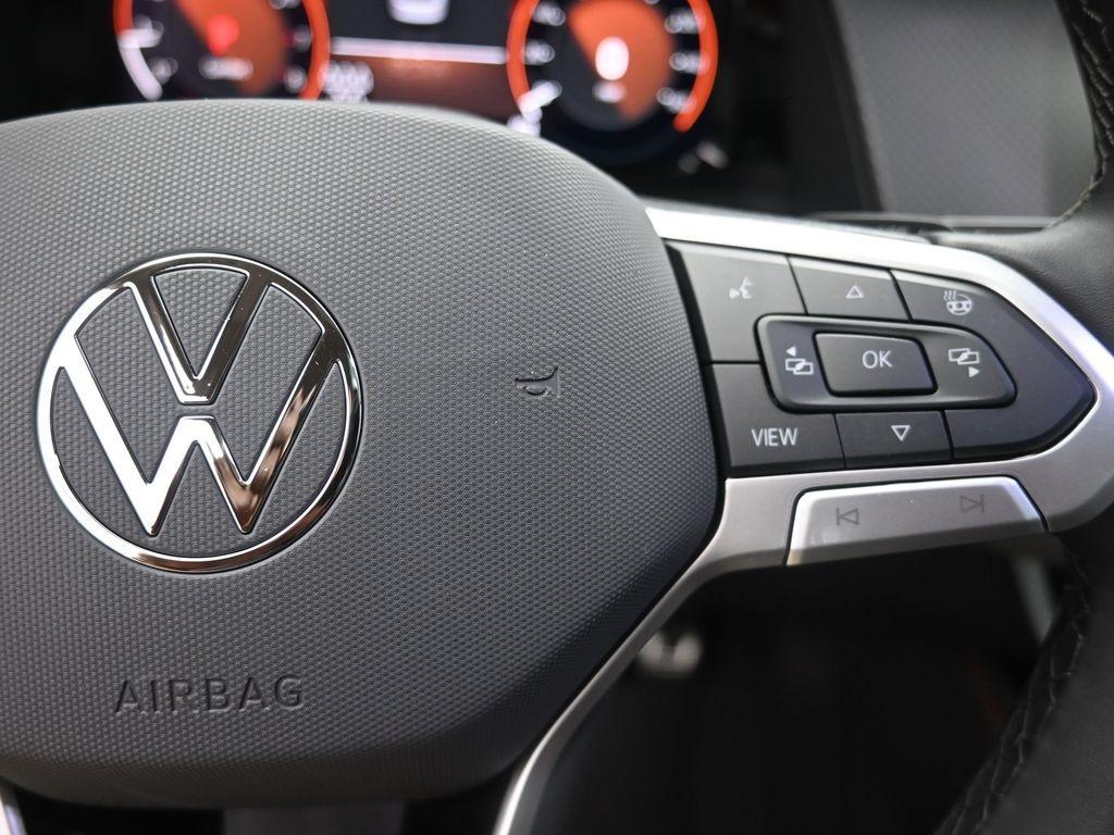 new 2025 Volkswagen Atlas car, priced at $48,601