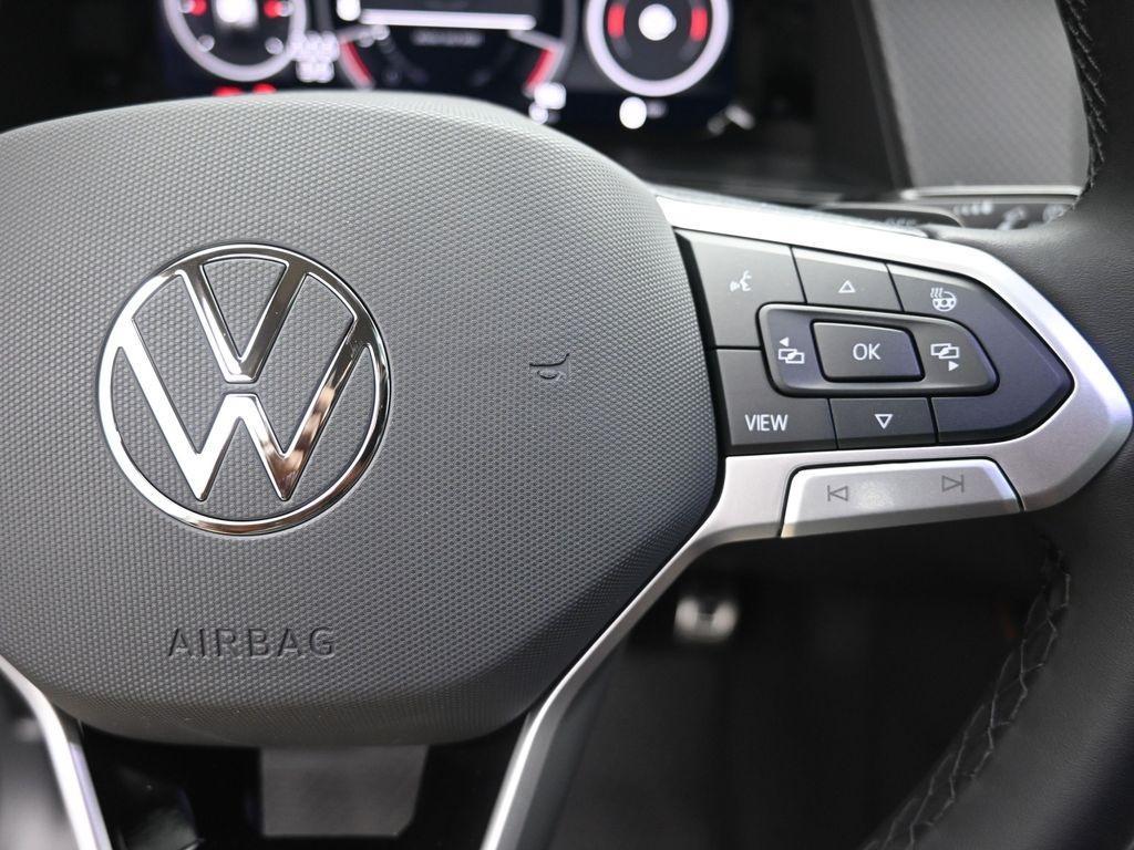 new 2025 Volkswagen Atlas car, priced at $45,101