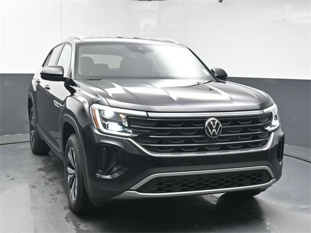 new 2025 Volkswagen Atlas Cross Sport car, priced at $39,716