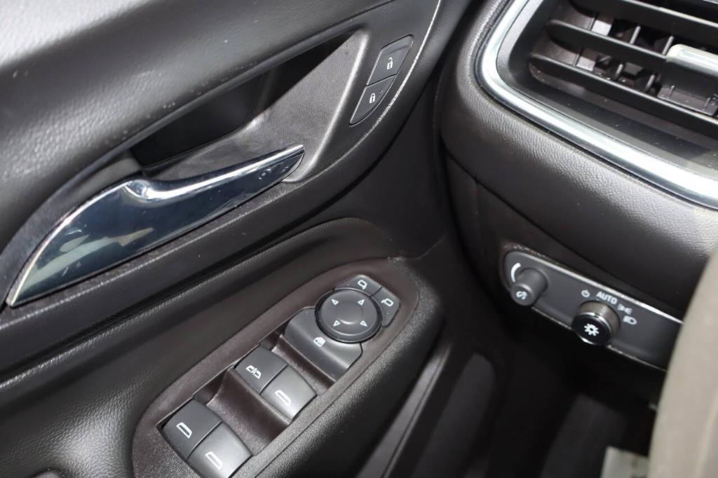 used 2019 Chevrolet Equinox car, priced at $11,995