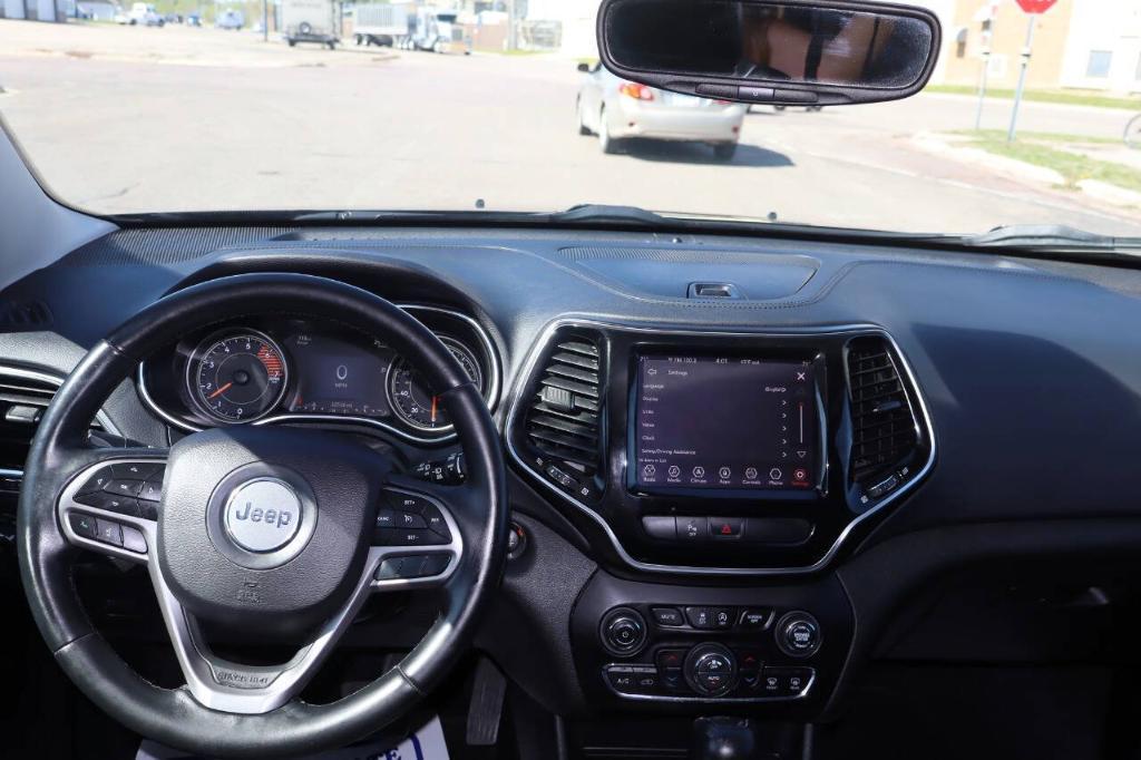 used 2019 Jeep Cherokee car, priced at $16,995