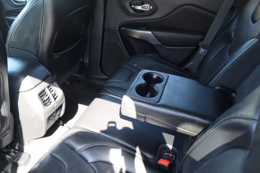 used 2019 Jeep Cherokee car, priced at $16,995
