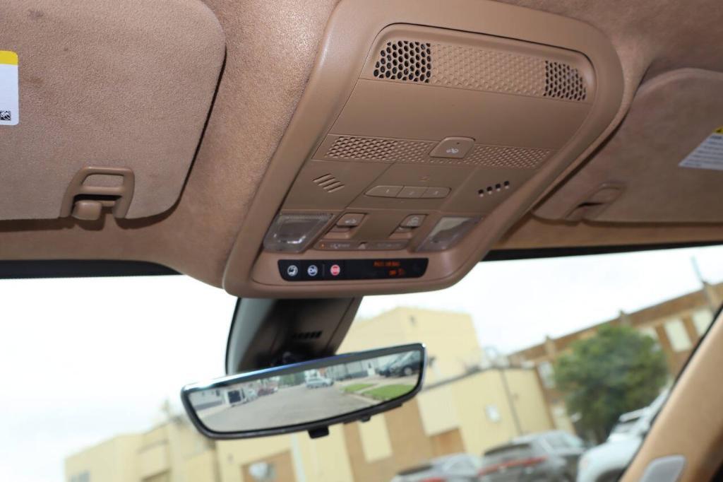 used 2021 Cadillac XT5 car, priced at $22,500