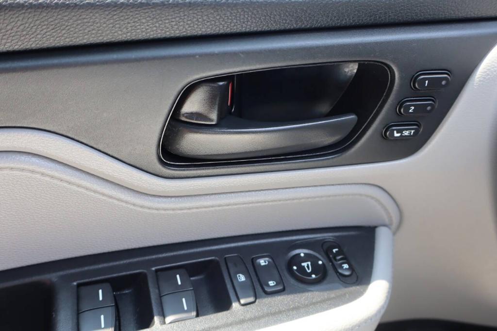 used 2021 Honda Odyssey car, priced at $25,500