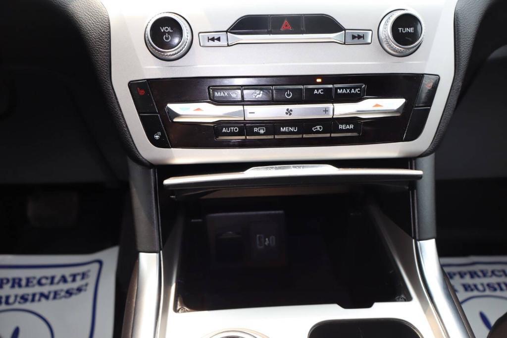 used 2023 Ford Explorer car, priced at $26,900