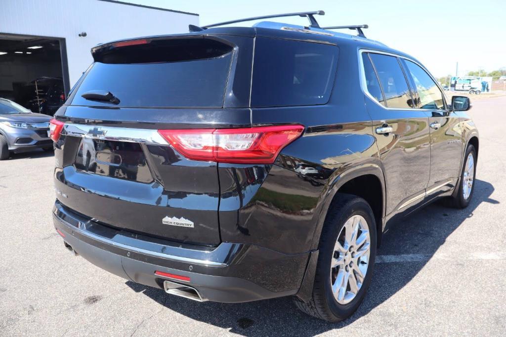 used 2019 Chevrolet Traverse car, priced at $22,995