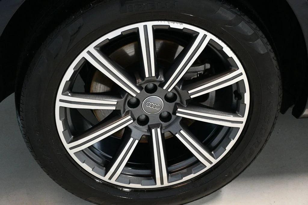 used 2017 Audi Q7 car, priced at $15,880