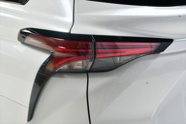 used 2021 Toyota Sienna car, priced at $39,900