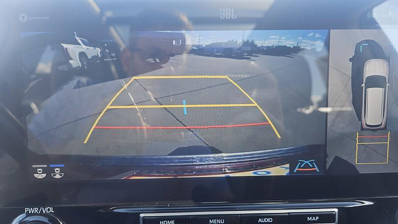 used 2022 Toyota Highlander car, priced at $32,999
