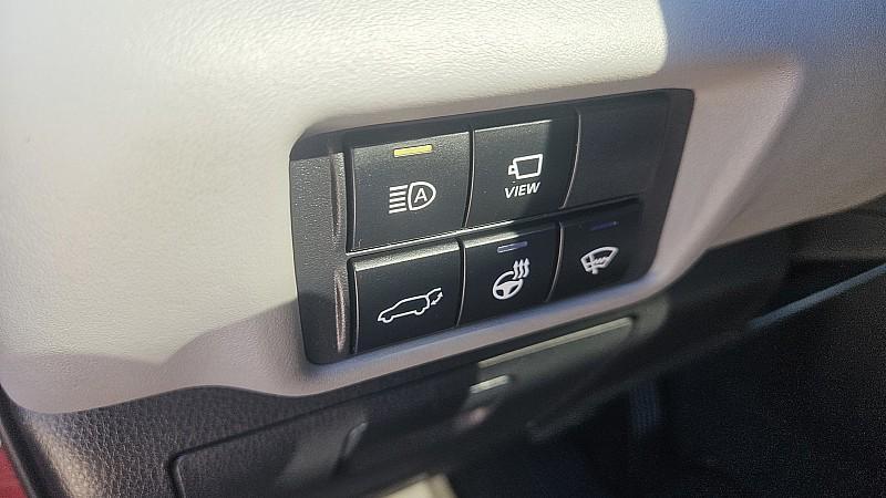 used 2022 Toyota Highlander car, priced at $32,999