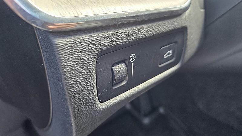 used 2021 Volvo XC60 car, priced at $28,707