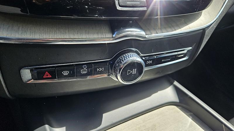 used 2021 Volvo XC60 car, priced at $28,707