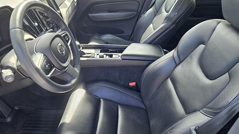 used 2021 Volvo XC60 car, priced at $28,707