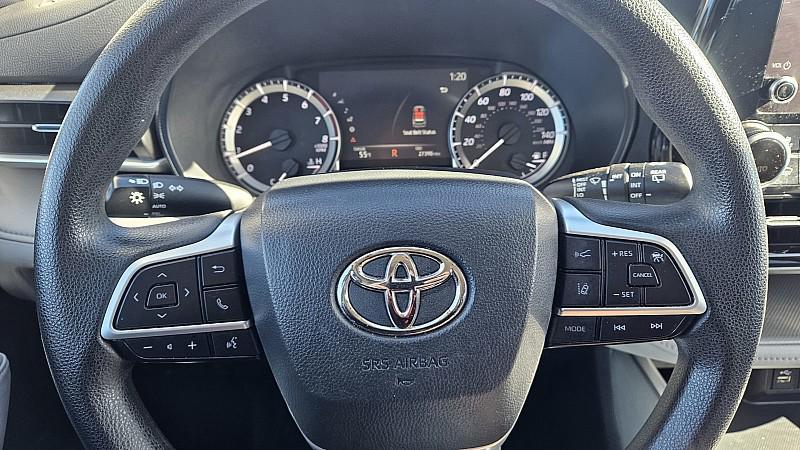 used 2023 Toyota Highlander car, priced at $34,977