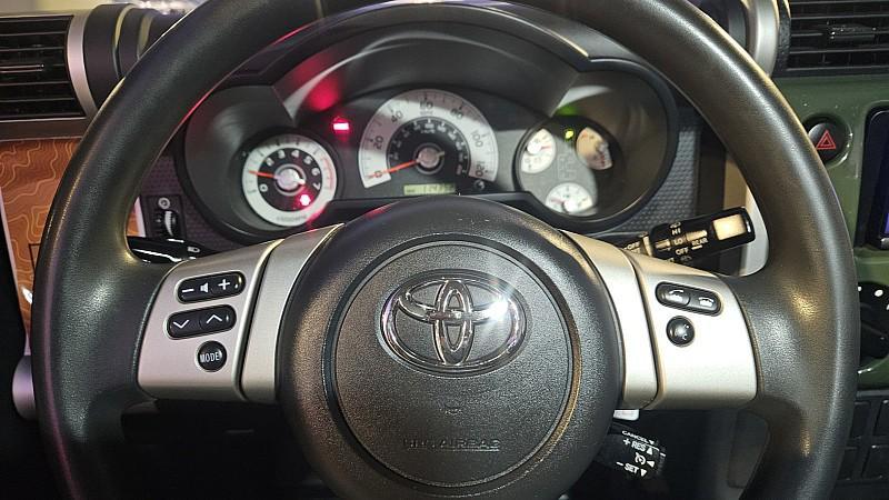 used 2014 Toyota FJ Cruiser car, priced at $28,999