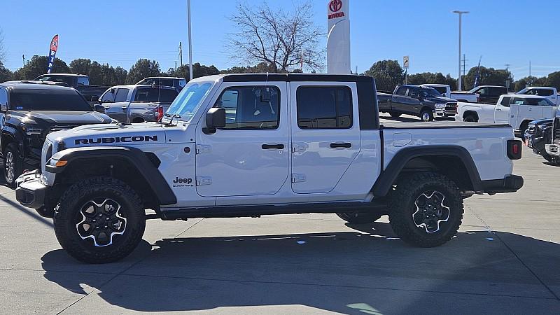 used 2023 Jeep Gladiator car, priced at $40,299