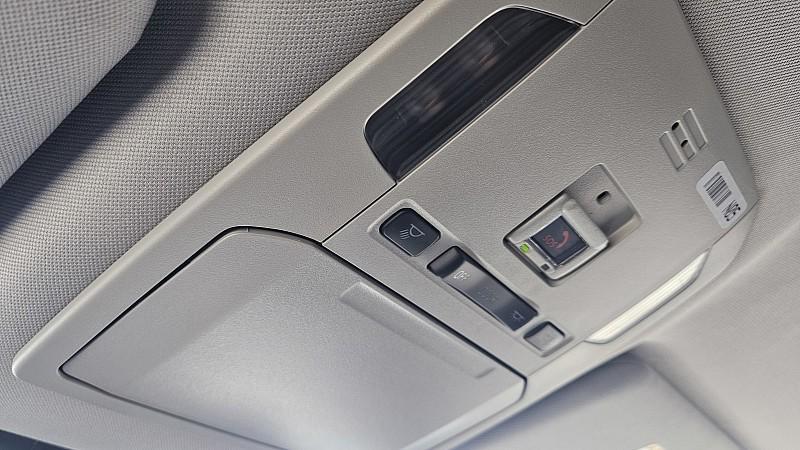 used 2023 Toyota Highlander car, priced at $35,999