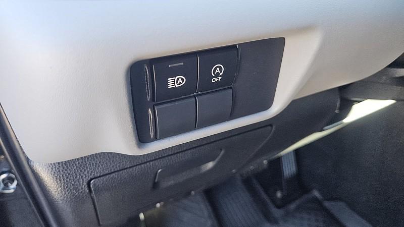 used 2023 Toyota Highlander car, priced at $35,999