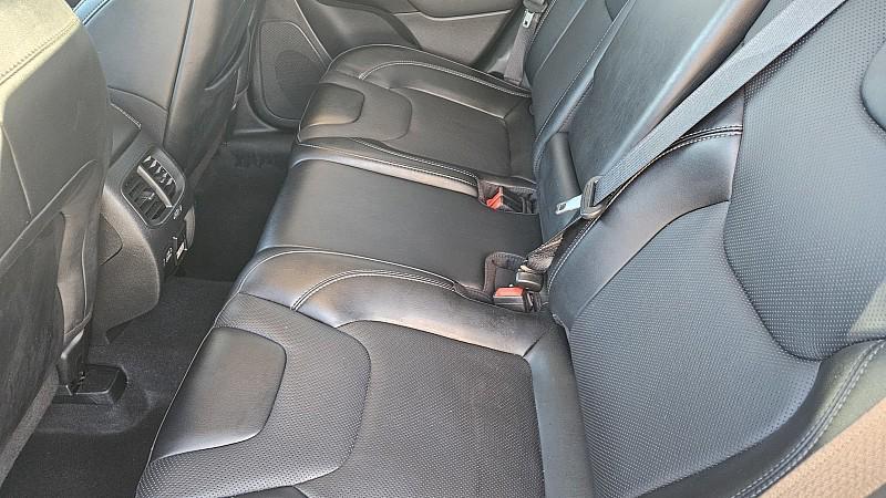used 2023 Jeep Cherokee car, priced at $25,997