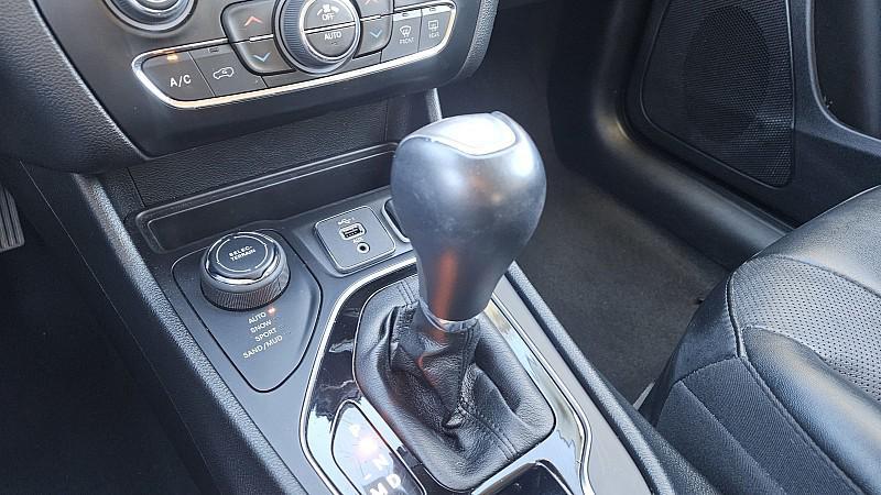 used 2023 Jeep Cherokee car, priced at $25,997