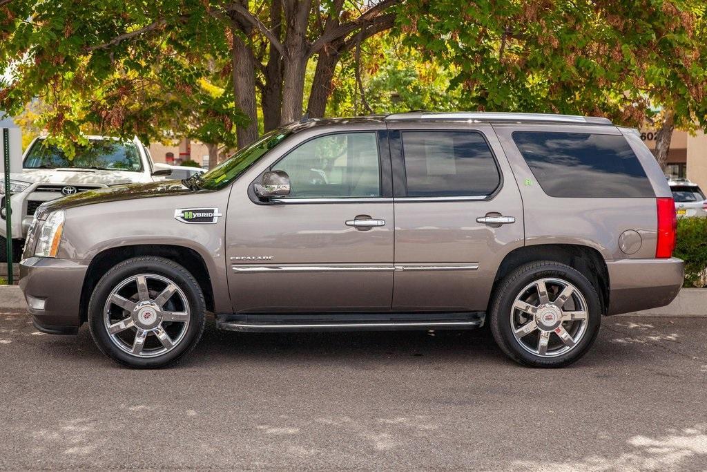 used 2011 Cadillac Escalade Hybrid car, priced at $17,950